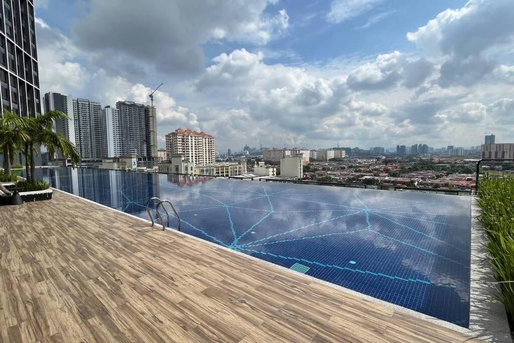 Mt Stay @ Aera Residence Petaling Jaya Exterior foto